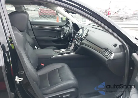 2019 Honda Accord Ex-L z USA, uszkodzony, nr VIN 1HGCV1F58KA104144